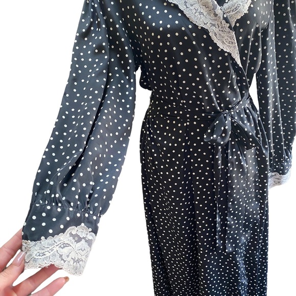 Vintage Victoria’s Secret Gold Label Long Robe with Polka Dots - Picture 5 of 11